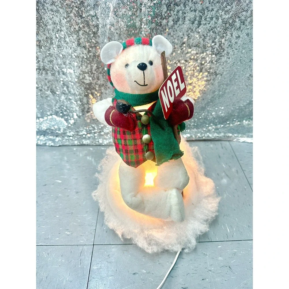 Vintage 1996 Trendmasters Christmas Lighted Snow Bear Winter